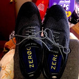NEVER WORN BRAND NEW: MEN’S 9 1/2 ZEROGRAND COLE HAAN BLACK WINGTIP OXFORDS